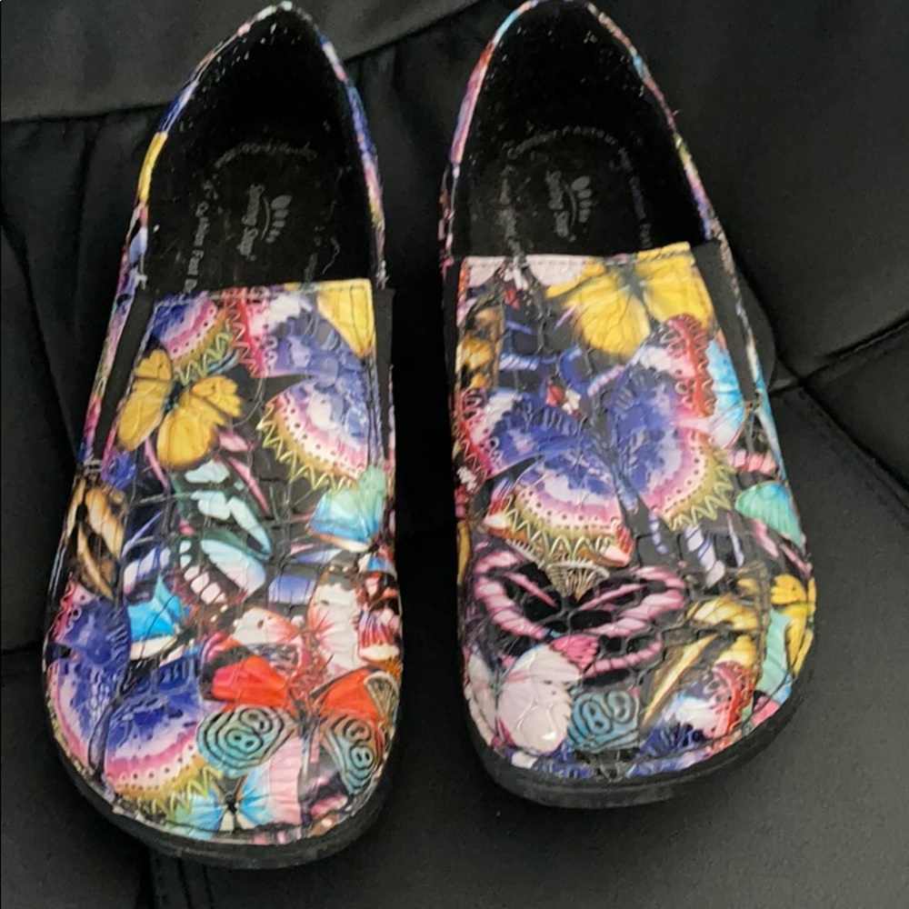 Nurse shoes